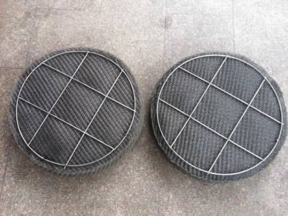 Two drawer demister pads with one part.